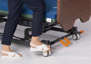 Side pedal